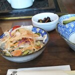 天ぷら　若杉 - サラダや小鉢。