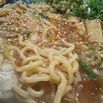 無鉄砲 総本店 - 胡麻とにんにく醤油を入れてごちゃ混ぜに＾＾