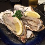 Izakaya Sanshirou - ブリブリの生牡蠣♪