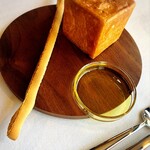 アランチーノ - フォカッチャと美味しいオリーブオイル