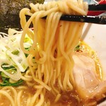 Hinotori - 濃厚白湯ラーメン、麺アップ