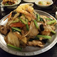 味の中華 羽衣 銀座本店 - 「什錦炸麺（￥1,100税込）」アップ