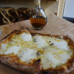 ドットリーノ ピッツェリア ストゥッツィケリア - Cinque Folmaggi