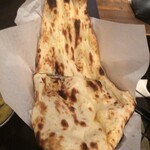 ダバ インディア - 【ナン】380円　めちゃ大きい