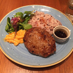 THE MEAT & LABO - ＊ ハンバーグステーキ　(税込)990円