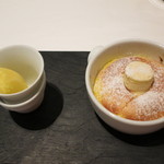 ア・ニュ ルトゥルヴェ・ヴー - メープルチーズケーキのスフレとオレンジシャーベット　(2012/03)