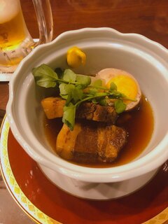 Hakatanohambanagomi - 豚の角煮は絶品