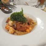 Arancino di Mare - パスタはチーズとベーコンのトマトソースのパスタ。
            