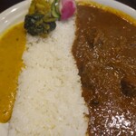 カレー&オリエンタルバル 桃の実 - 