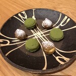 communico - お茶菓子 マカロンとシュー