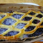 バックハウス・イリエ   - ブルーベリーケーキです