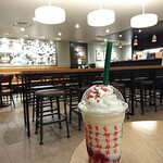 スターバックス・コーヒー ルミネ新宿店 - メリーストロベリー ケーキ フラペチーノ