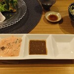 四季ごはん 晴れ間。 - タルタルソース、ウマヅラハギの肝ソース