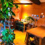 スマイル ファクトリー - 二階の様子。