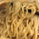 串焼 庭 本格ハルビン - 麺のリフト