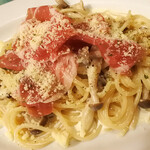 Mura - パスタ・クリームソース　生ハムときのこ1280円