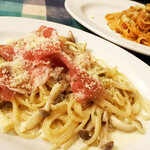 Mura - パスタ・クリームソース　生ハムときのこ1280円、パスタ・ミートソース980円