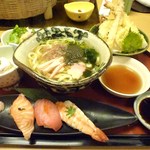 かにの華 - 天麩羅うどんランチ