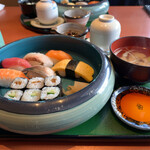 活魚・すし・和食処 やま文 - 寿司ランチ