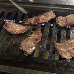 焼肉まるじゅう - 