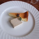 TRATTORIA PACE - 本日のドルチェ：ベイクドチーズケーキとバナナのパルフェ