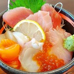 和食海鮮 ぎん - セット①ミニ海鮮丼（マグロ、中とろ、ぶり、ホタテ、サーモン、タコ、いくら の贅沢盛り）