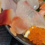 海鮮丼 魚しん - 