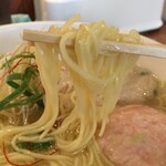 麺屋海神 - あら炊き塩らぁめんリフト