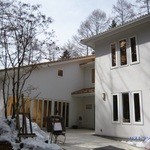 ボンデール - 木立の中に建つ一軒屋レストラン