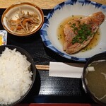 祐一郎商店 - 煮魚定食