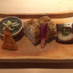 味ひろ - [前菜]
            蓴菜と鮑、ばちこ、穴子寿司、蛸、梭子魚