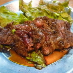 クロワ - 和牛ハラミ網焼きステーキ 980円　ハラミ1枚肉を豪快に焼き特製タレで！