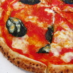 PIZZA SALVATORE CUOMO - 【2012-03-20】マルゲリータ（アップ）