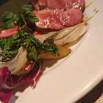 テルミニ - アレッタっうブロッコリーとケールの合いの子みたいな野菜が旨い