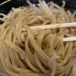 Ramembabaichiyatomonojin - 二郎的な太麺(だけど平打ち)