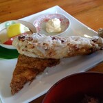 お食事処 峠の茶屋 - 白身魚のフライセット