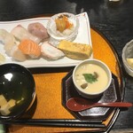 鮨なかやま - にぎりセット＝１４３０円 税込