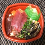 Waraku Dommaru Kinutaten - ZUKE刺身丼まぐろ