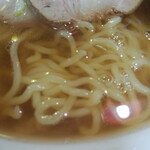 おけさ飯店 - 麺アップ