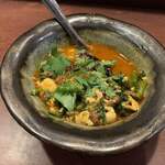 spice料理と酒 kagura - 羊と牡蠣の麻婆豆腐