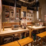 0秒レモンサワー 仙台ホルモン焼肉酒場 ときわ亭 - 店内は気軽にご利用頂けるテーブル席！