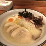 札幌 炎神 - 海薫る炎の潮らーめん¥800にトッピング味玉¥100