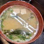 吉ひろ - 熱々の味噌汁