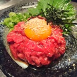 Yakiniku Miraku, - 炙りユッケ