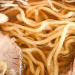 ぺこちゃん食堂 - ラーメンセットA(ラーメン、半チャーハン、お新香)@800円大盛り+200円のラーメン