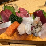 紀八 - 刺し盛り・1000円