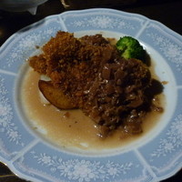 ビストロ グルートン - ビーフカツ オニオンのクリームソース（ランチ）