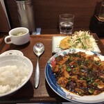美食坊 ハルピン - 麻婆豆腐定食(780円)