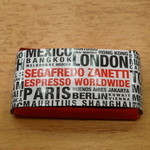 セガフレード・ザネッティ・エスプレッソ - エスプレッソについていたチョコ