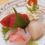おでん陽なた - お刺身のちょこっと盛り合わせ(言えばやってくれます。